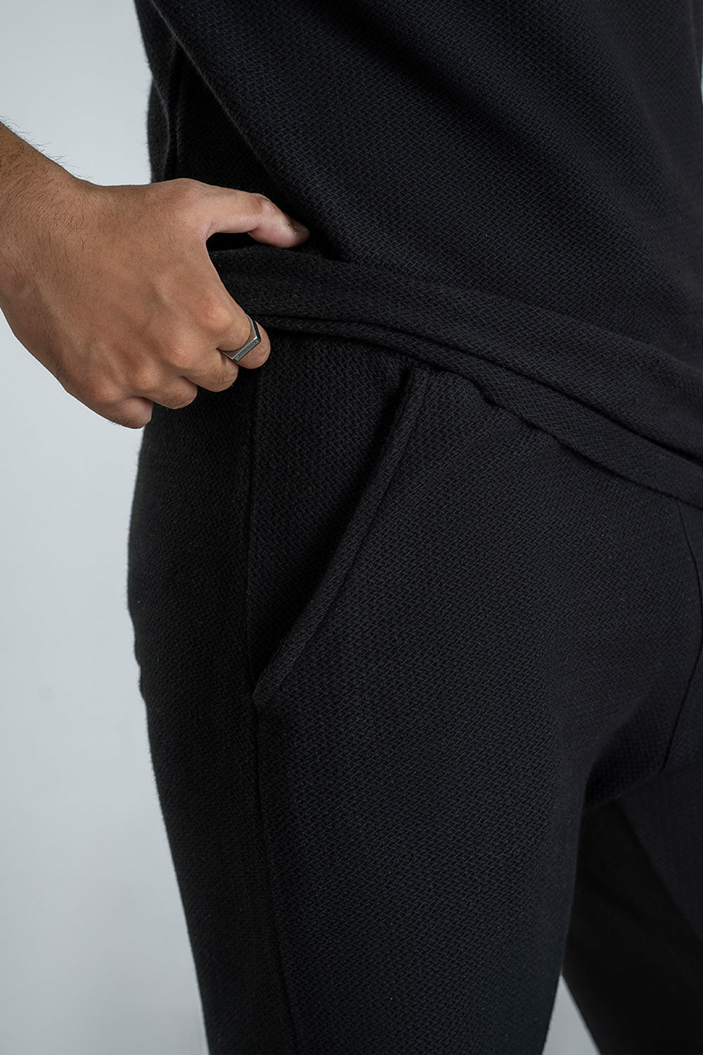 Air Mesh Textured Short