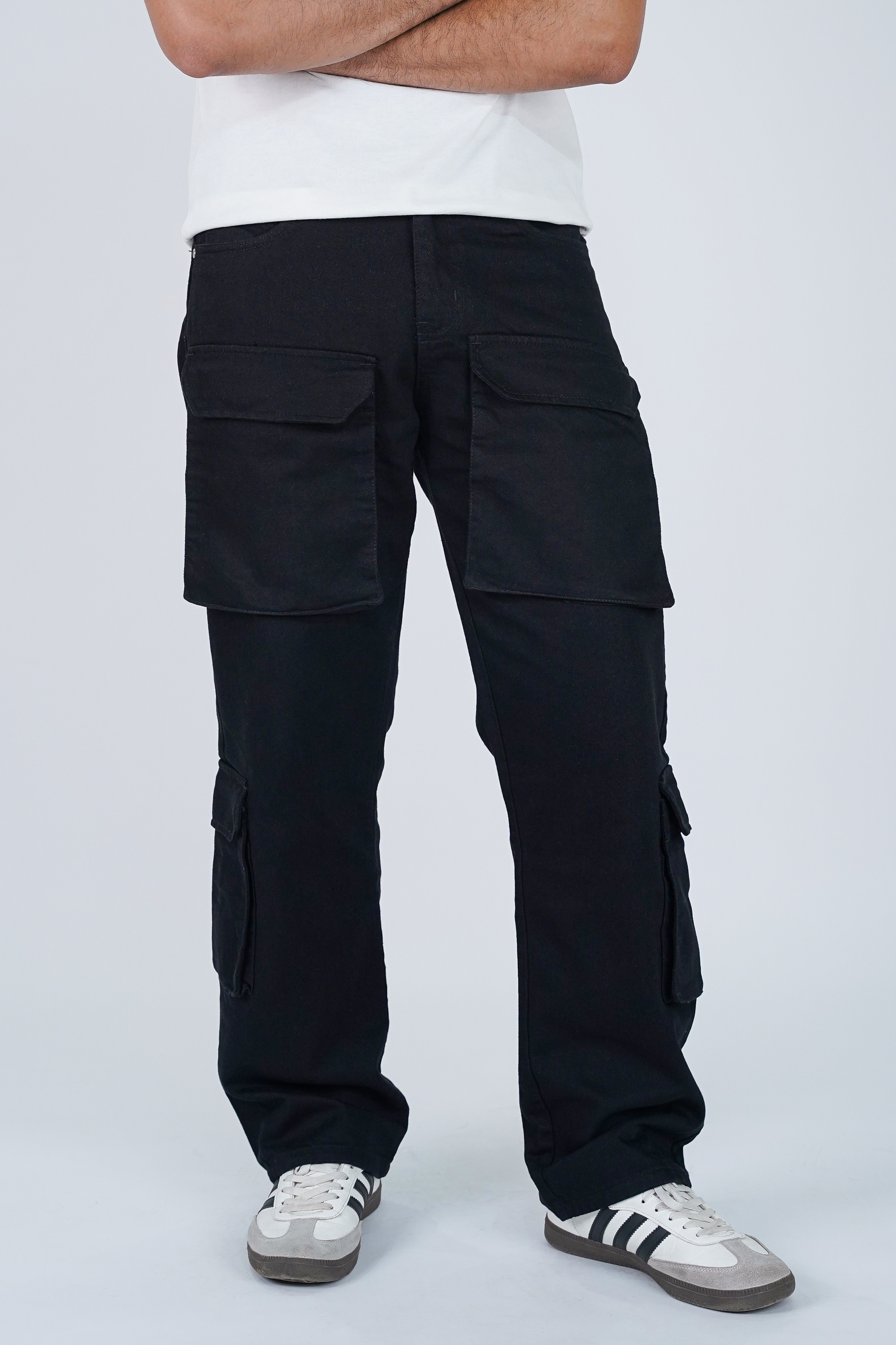 RELAXED CARGO JEANS