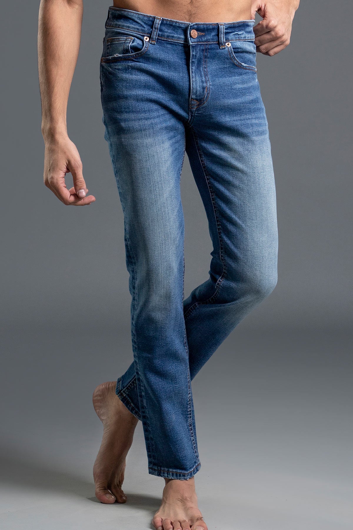 Rainmoon Light Straight Jeans
