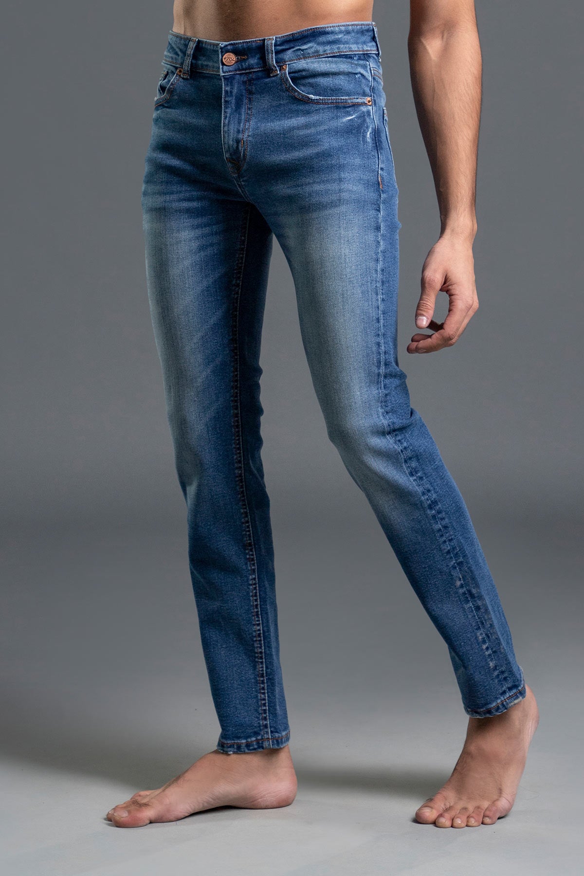 Rainmoon Light Straight Jeans