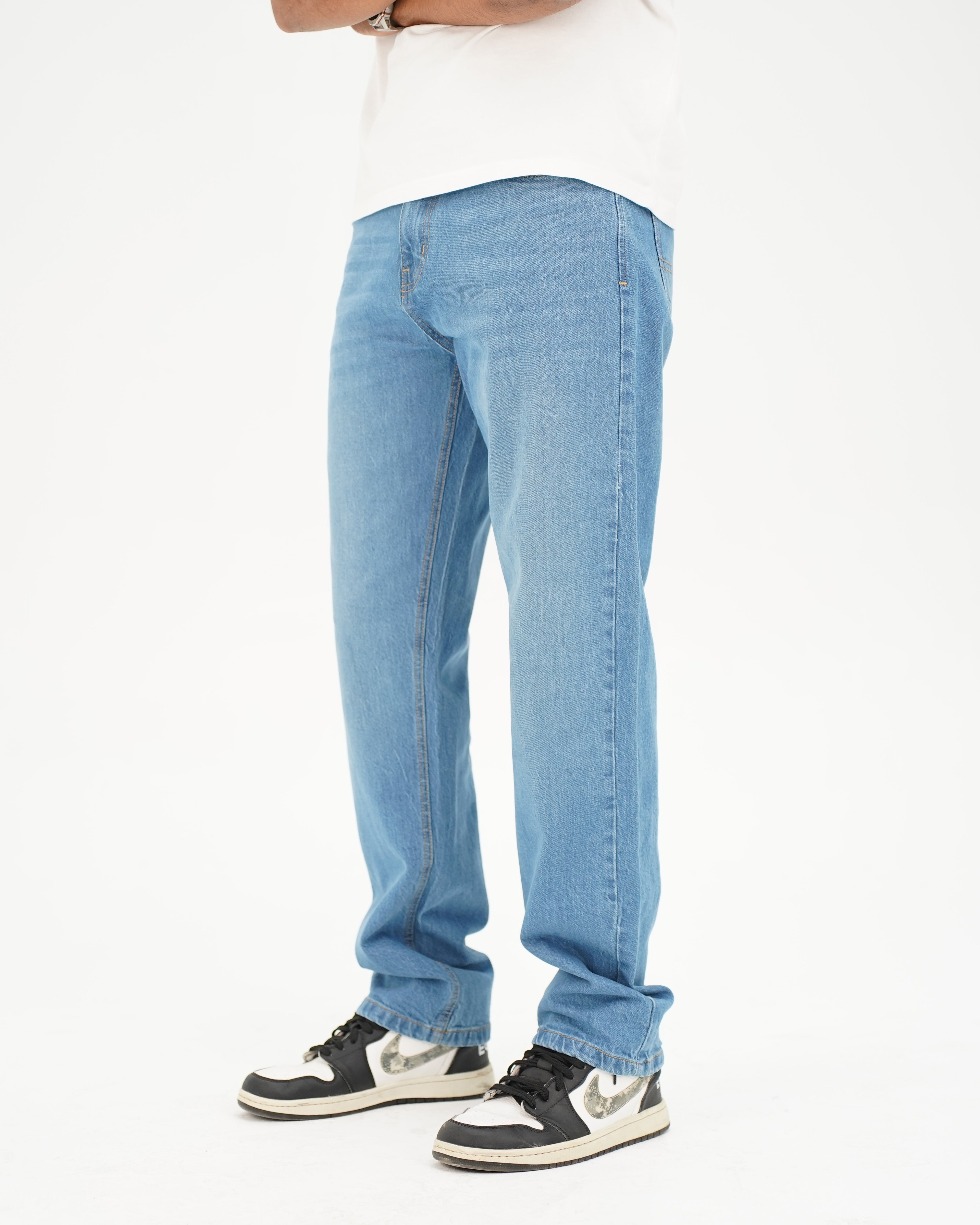 CORE STRAIGHT JEANS