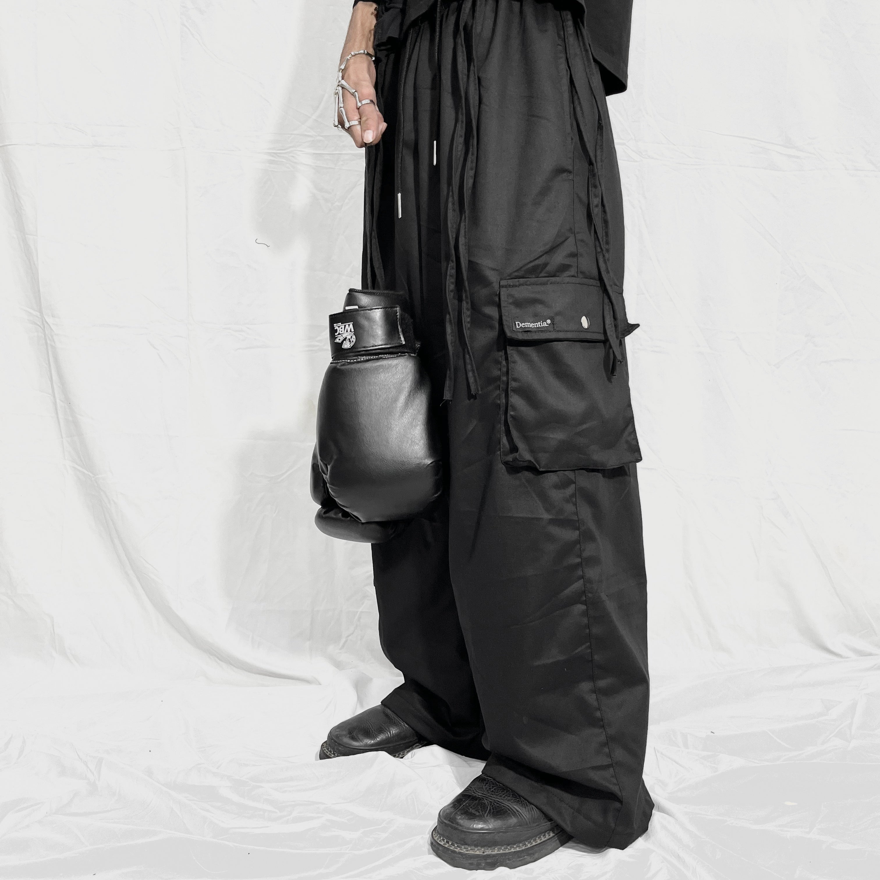 “PARASITE” cargo pants [mainline]