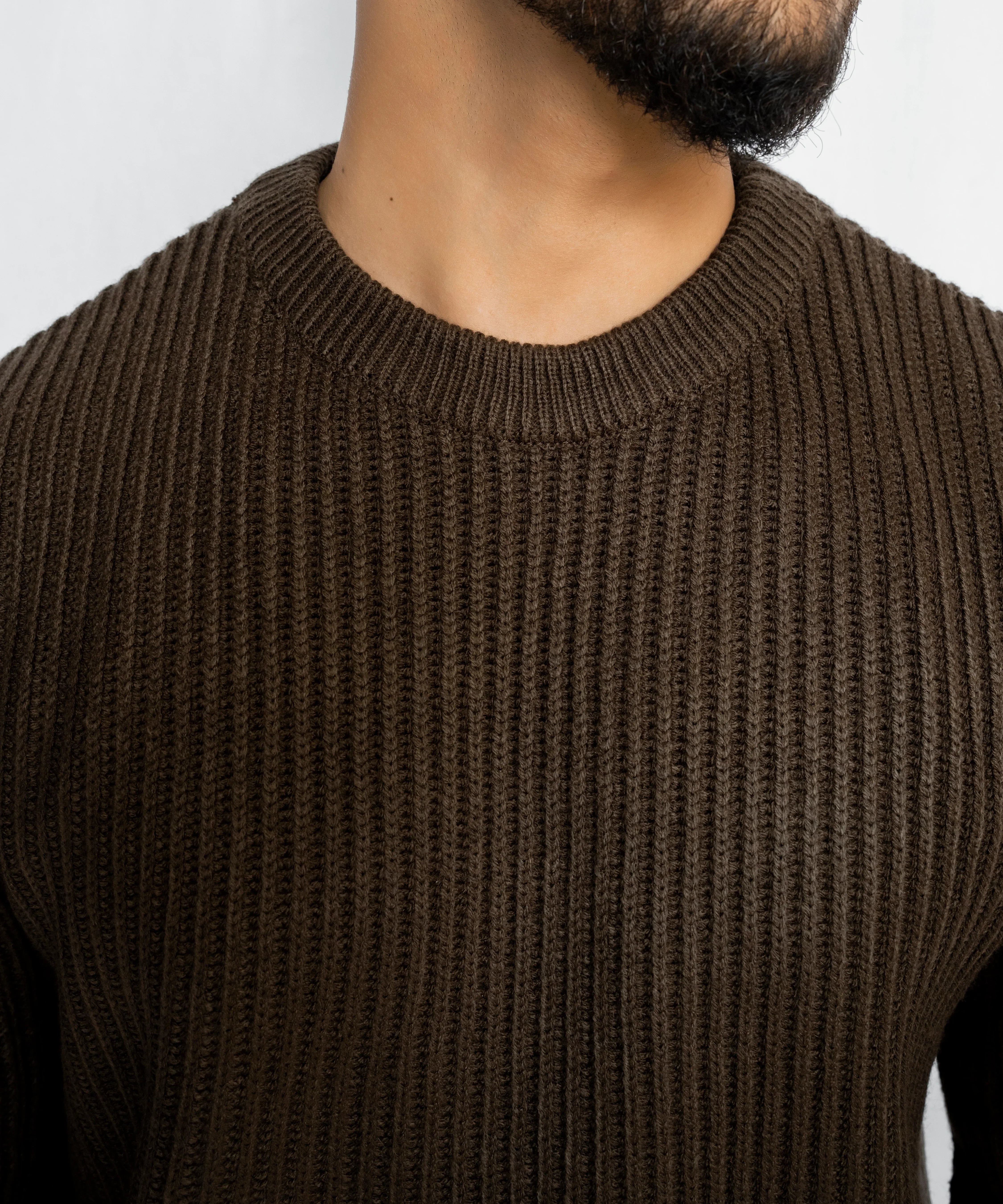 CHOCOLATE BROWN KNIT ROUND NECK SWEATER