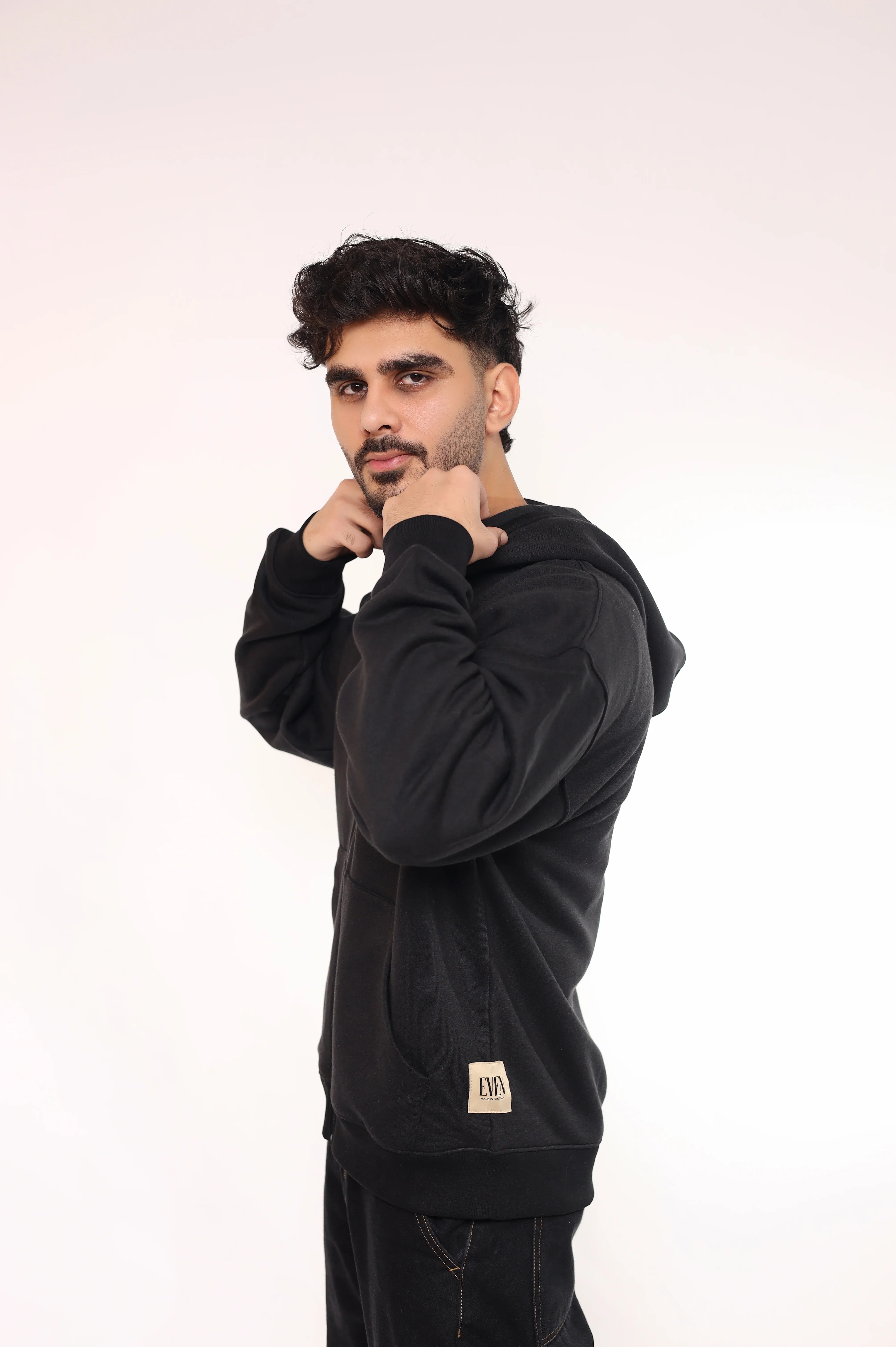 BLACK ZIP-UP RELAXED HOODIE