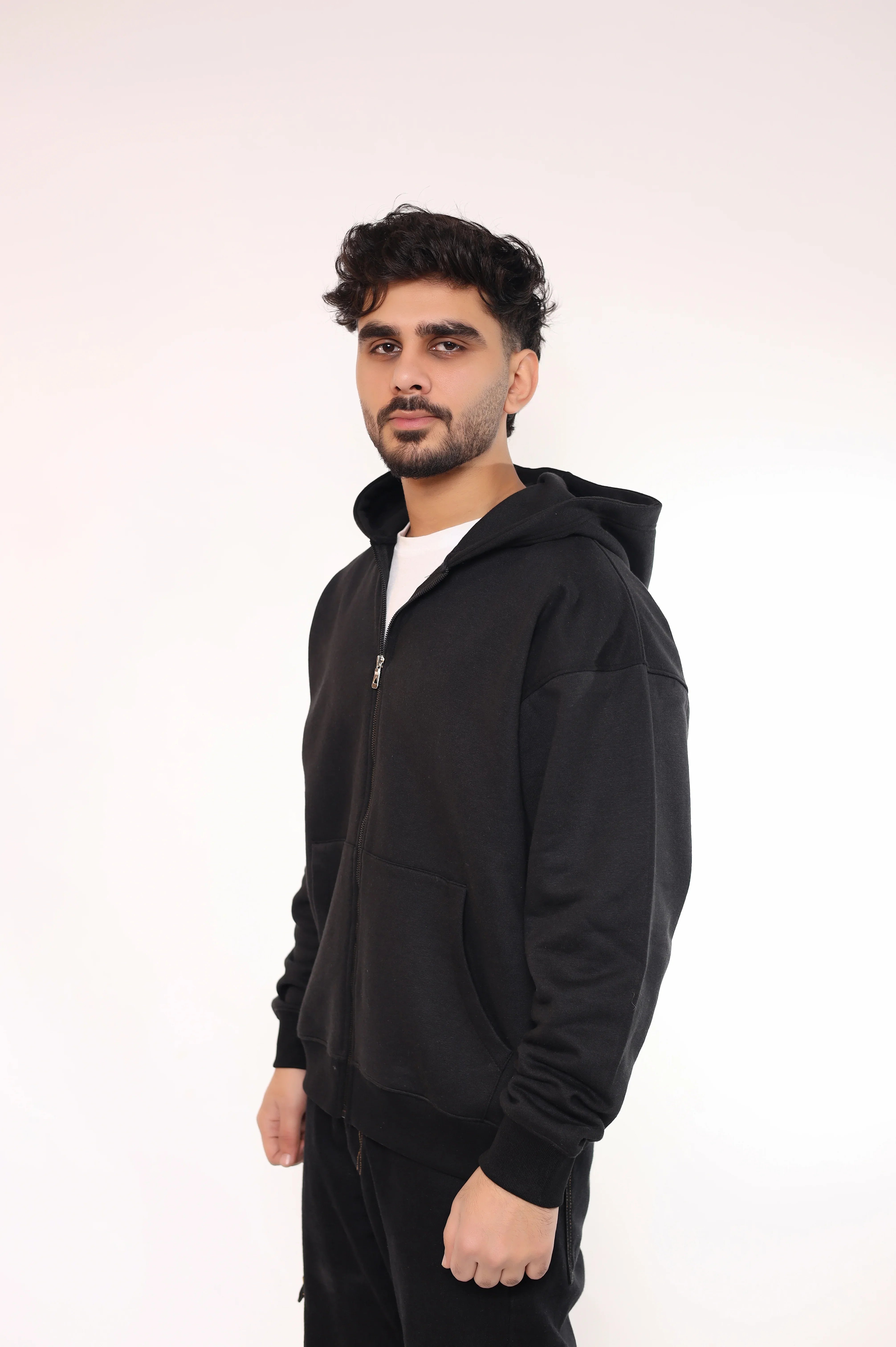 BLACK ZIP-UP RELAXED HOODIE