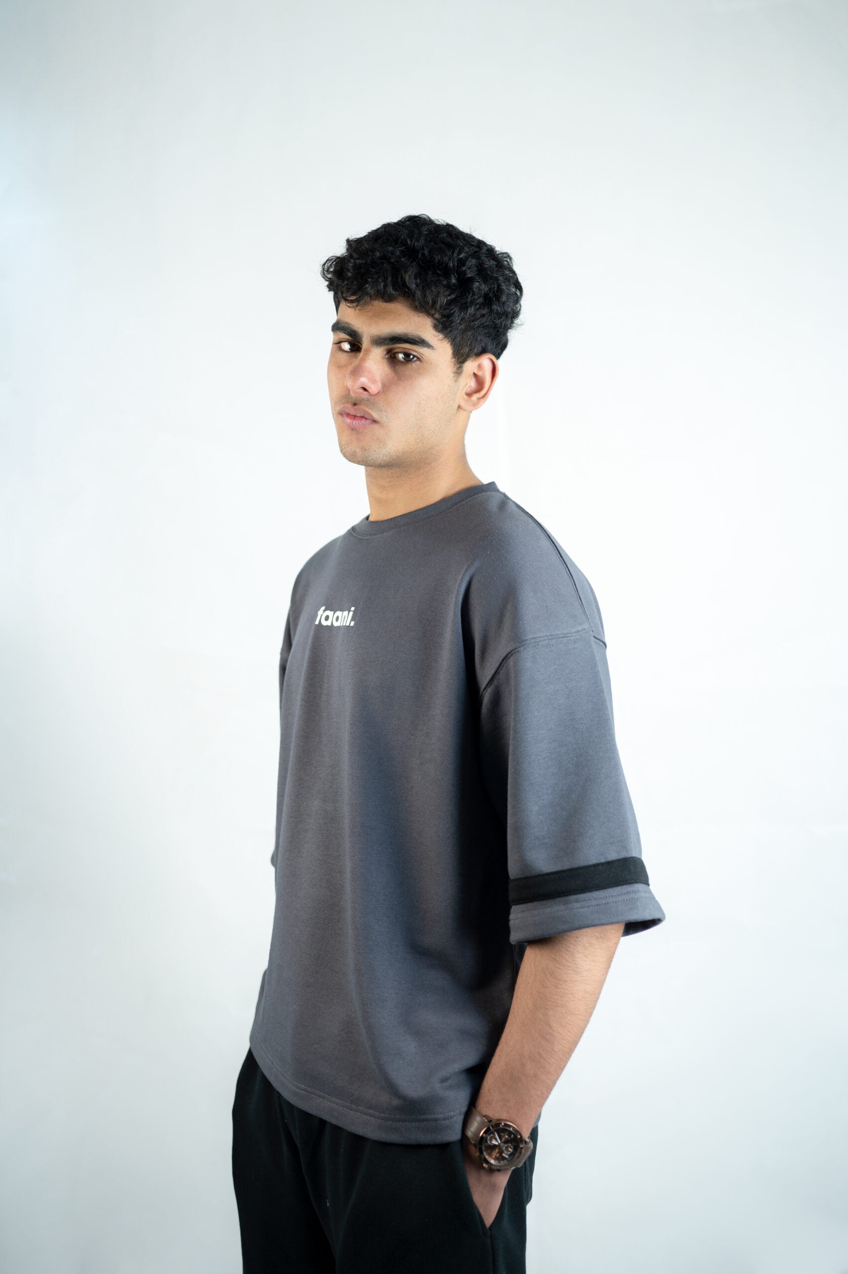 RAAKH – Oversized T-Shirt