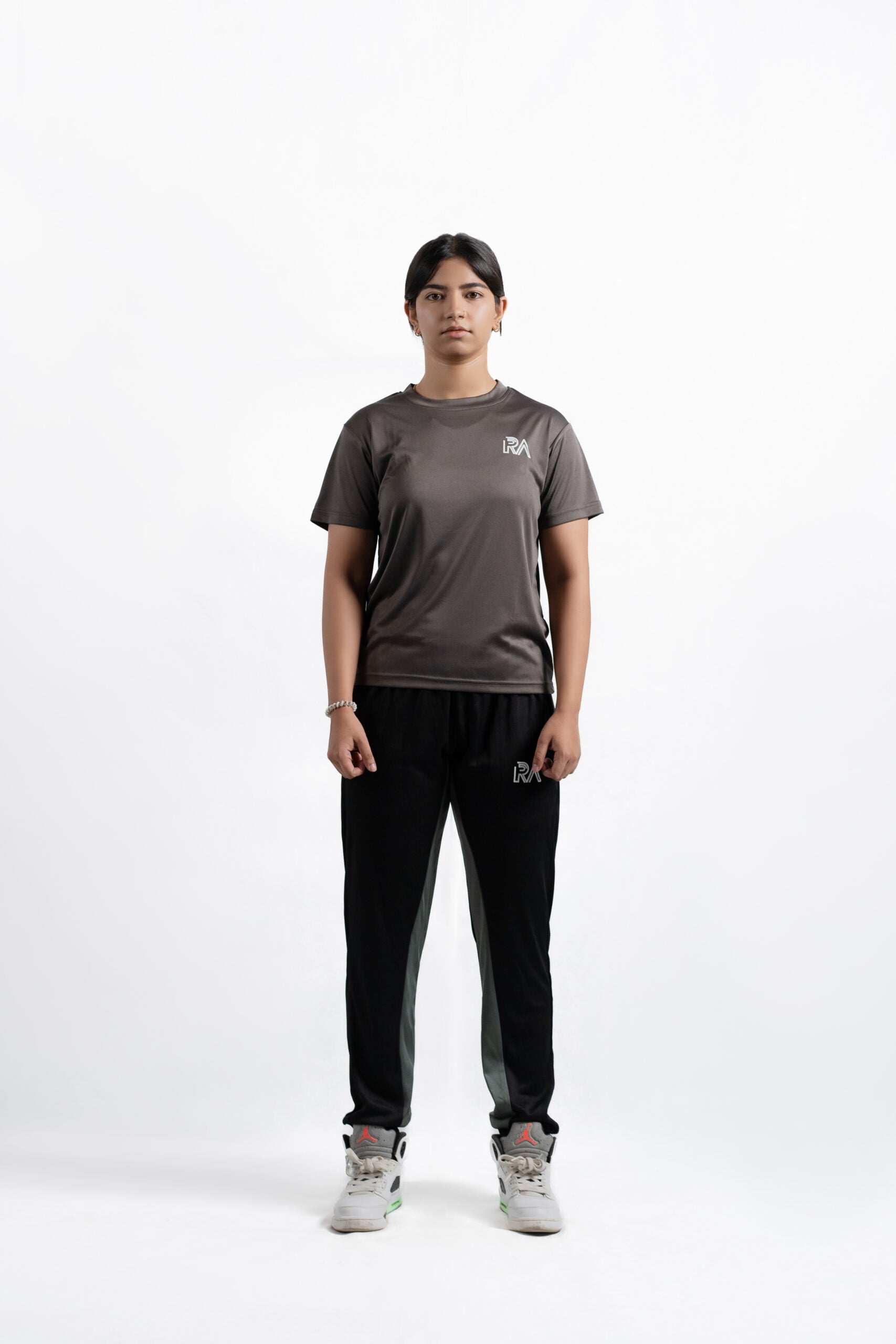 Swiftfit tee (brownish grey)