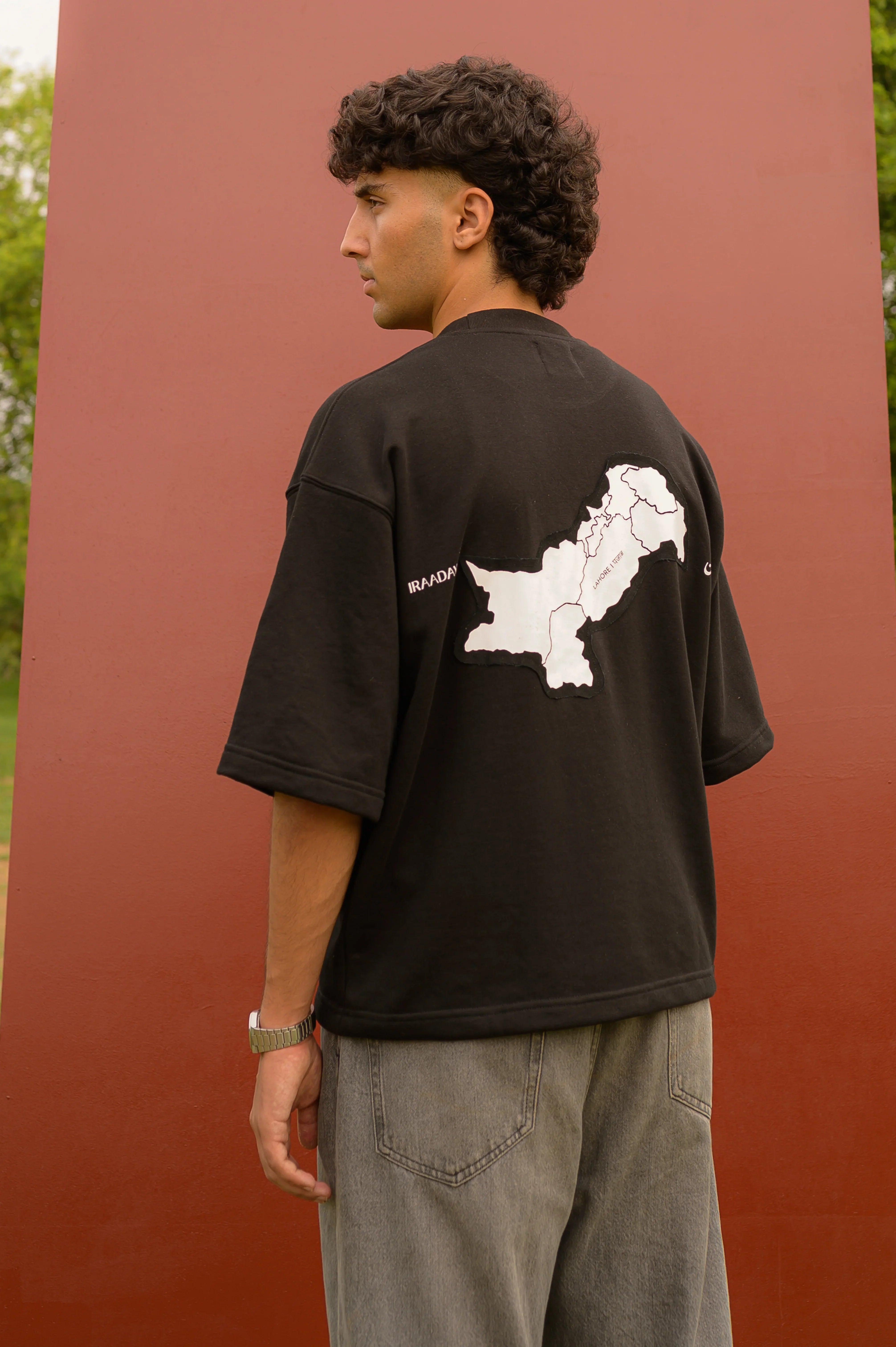 BLACK  BOXY T-SHIRT