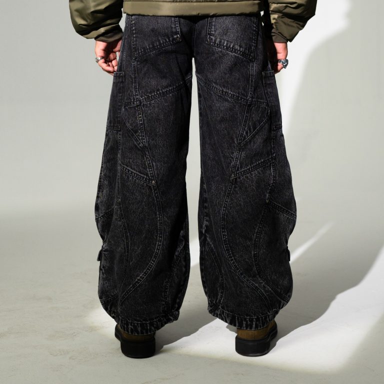 R-07: Charcoal Jeans