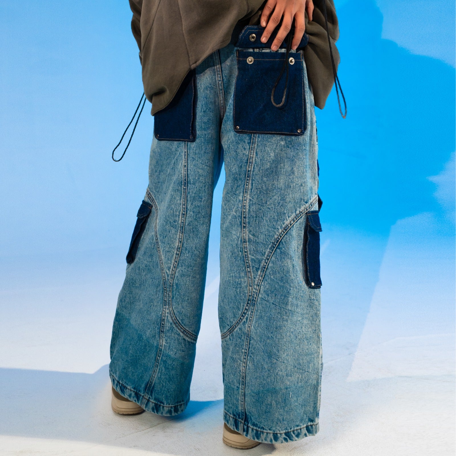 R-09: Two-Tone Blue Jeans