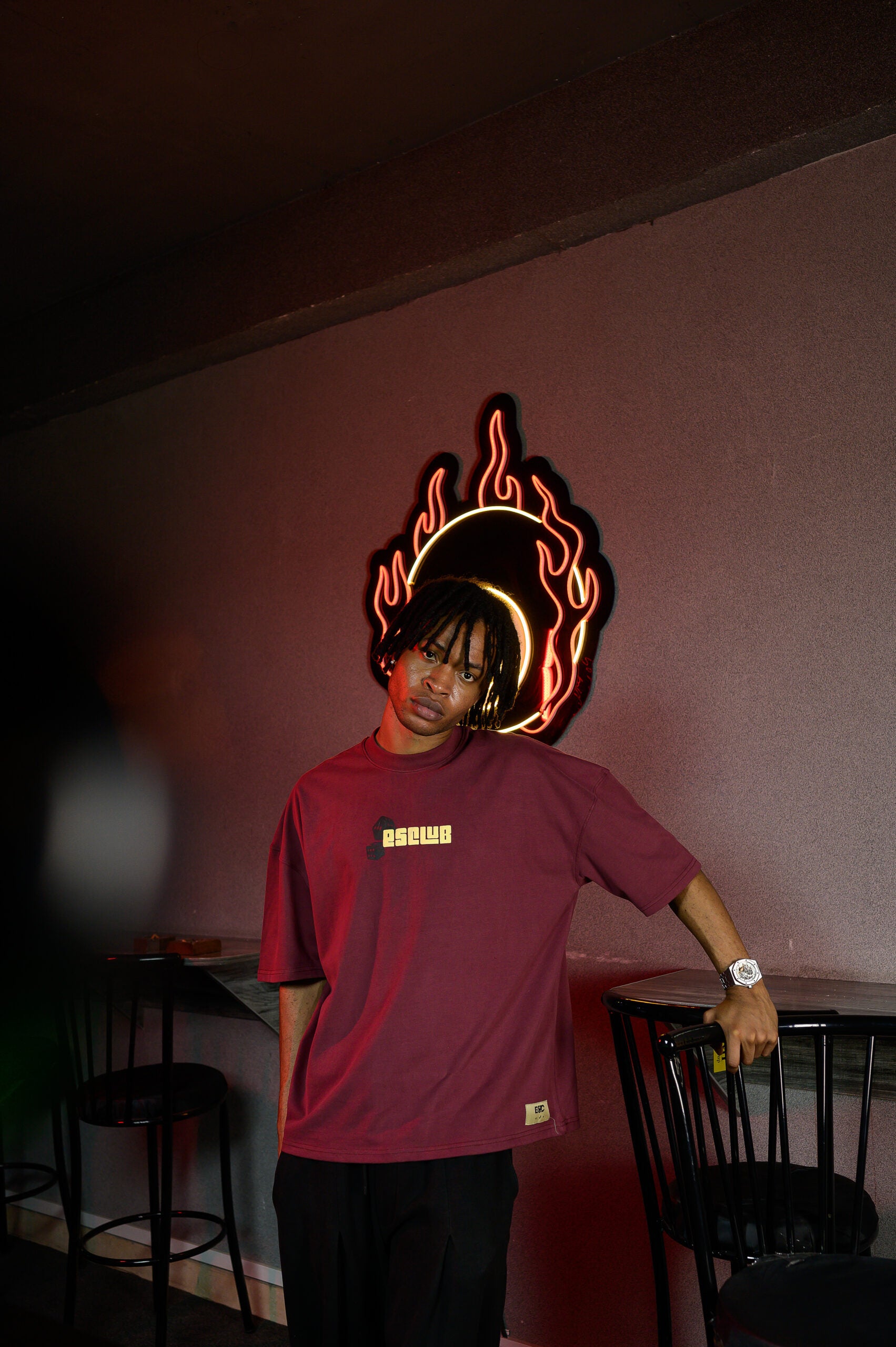 ESCAPE CLUB