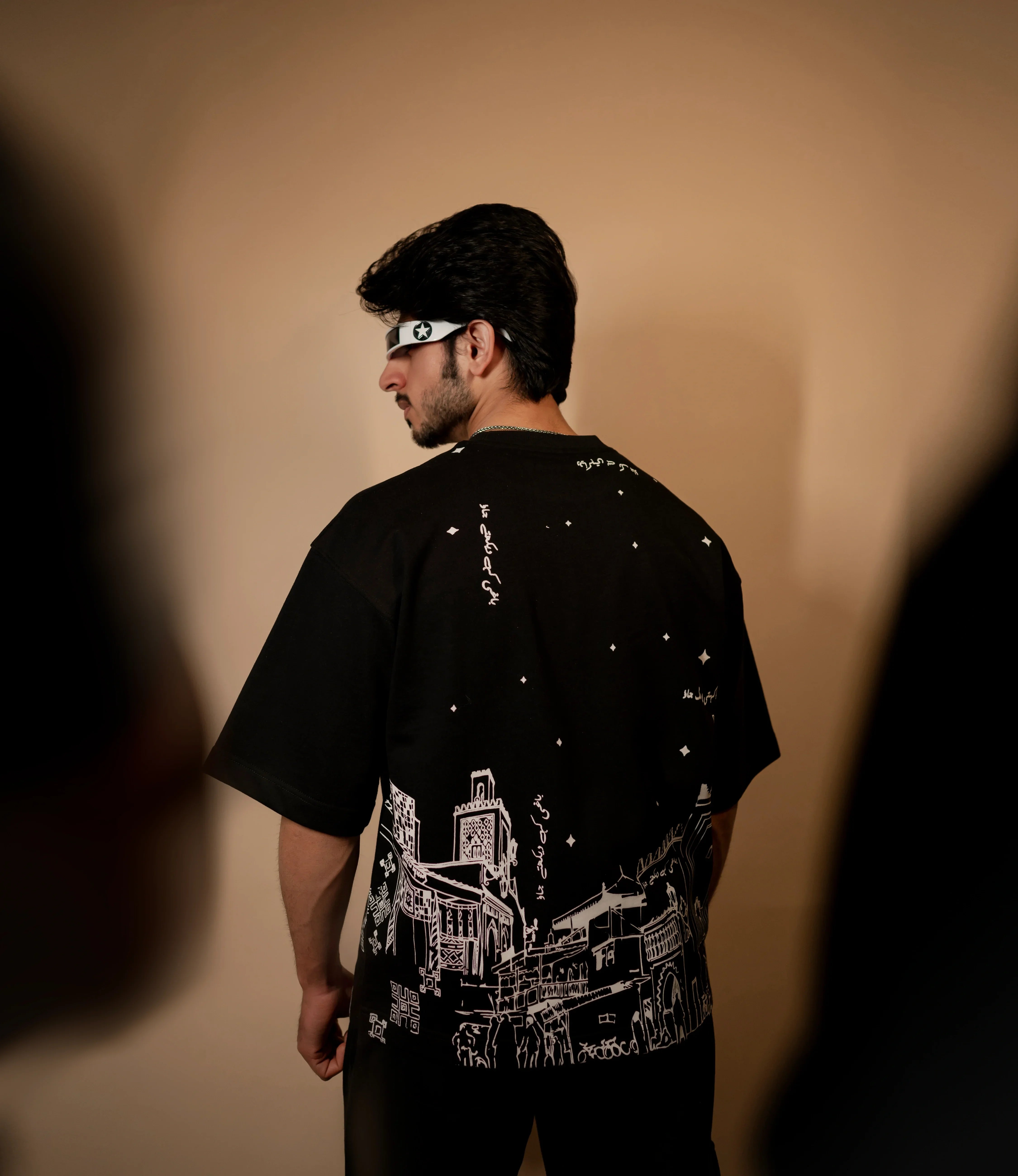 "REVOLUTIONARY" - OVERSIZED T-SHIRT